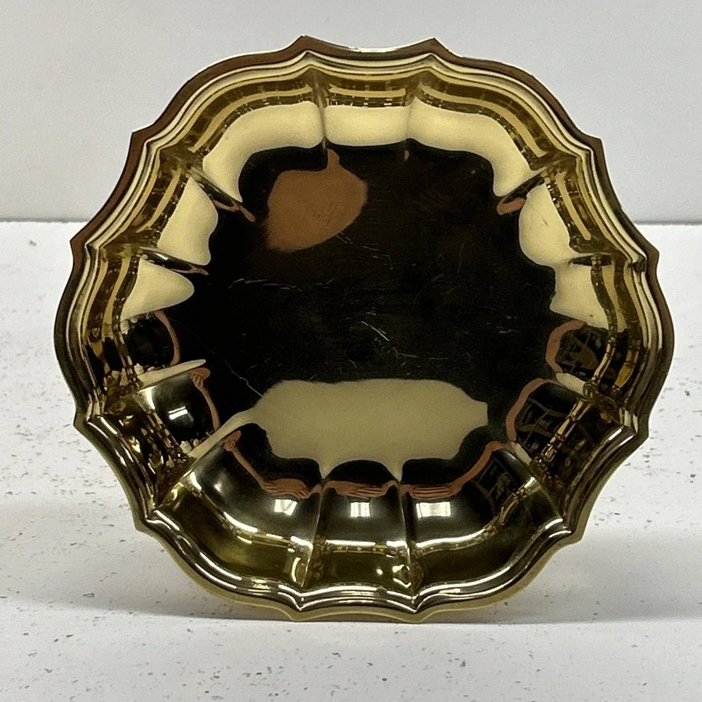 Vintage MCM International Solid Brass Giftwares B1022 Scalloped Pedestal‎ Bowl